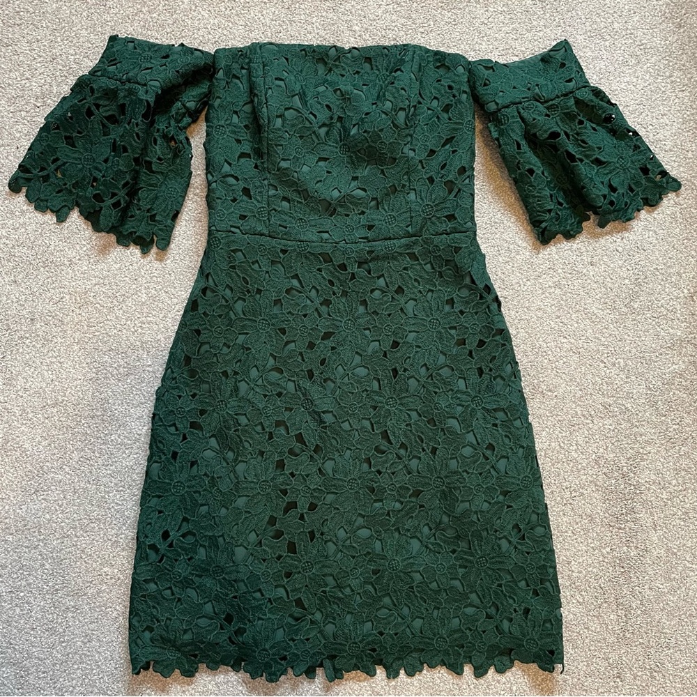 CLUB MONACO CHRISTMAS DRESS SIZE 0